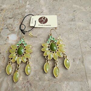 Stony Shades of Green and Yellow Chandelier Fashion Earrings